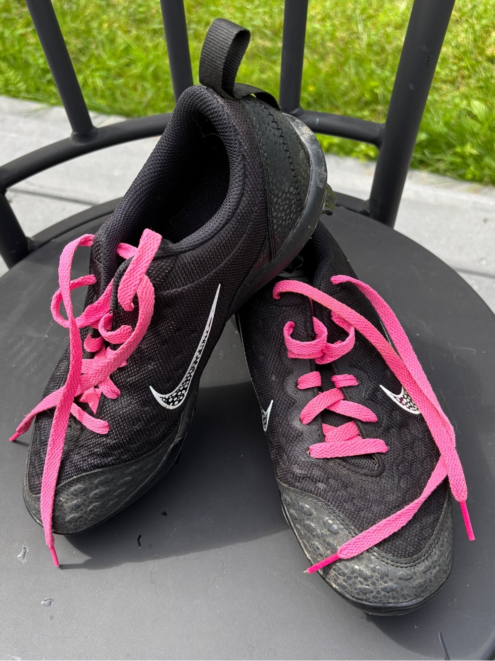 Nike Hyperdiamond Women’s 8.5 Black Cleats Sneakers Pink Laces Softball Soccer